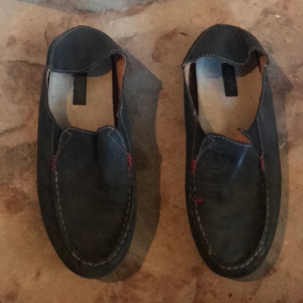 Black Olukai shoes